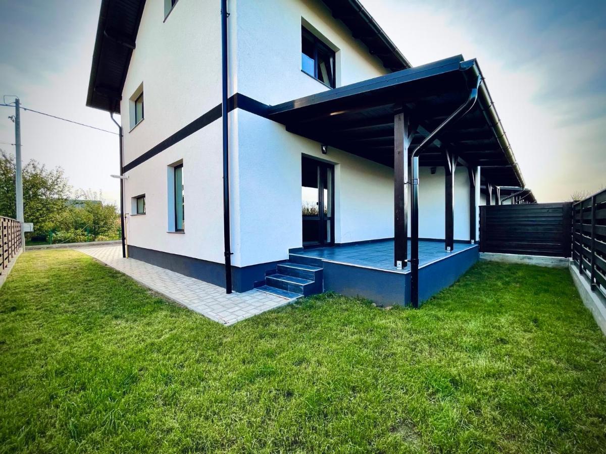 Express Estates Apartment Lisaura ภายนอก รูปภาพ