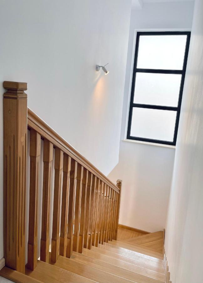 Express Estates Apartment Lisaura ภายนอก รูปภาพ